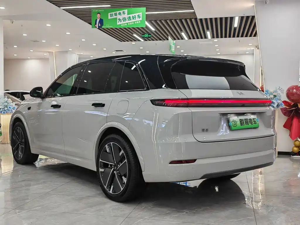 Li Auto IDEAL L7