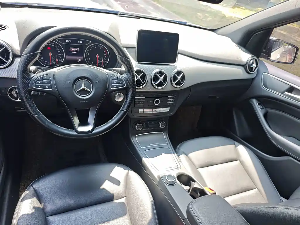 Mercedes-Benz B-Class — миниатюра 8
