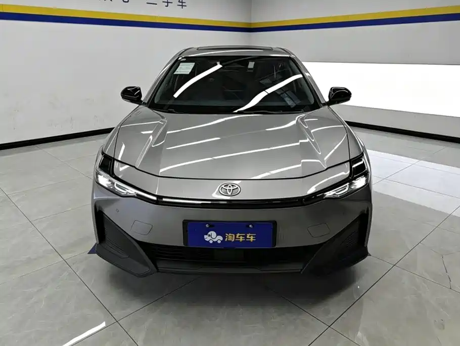 Toyota bZ3 — миниатюра 2