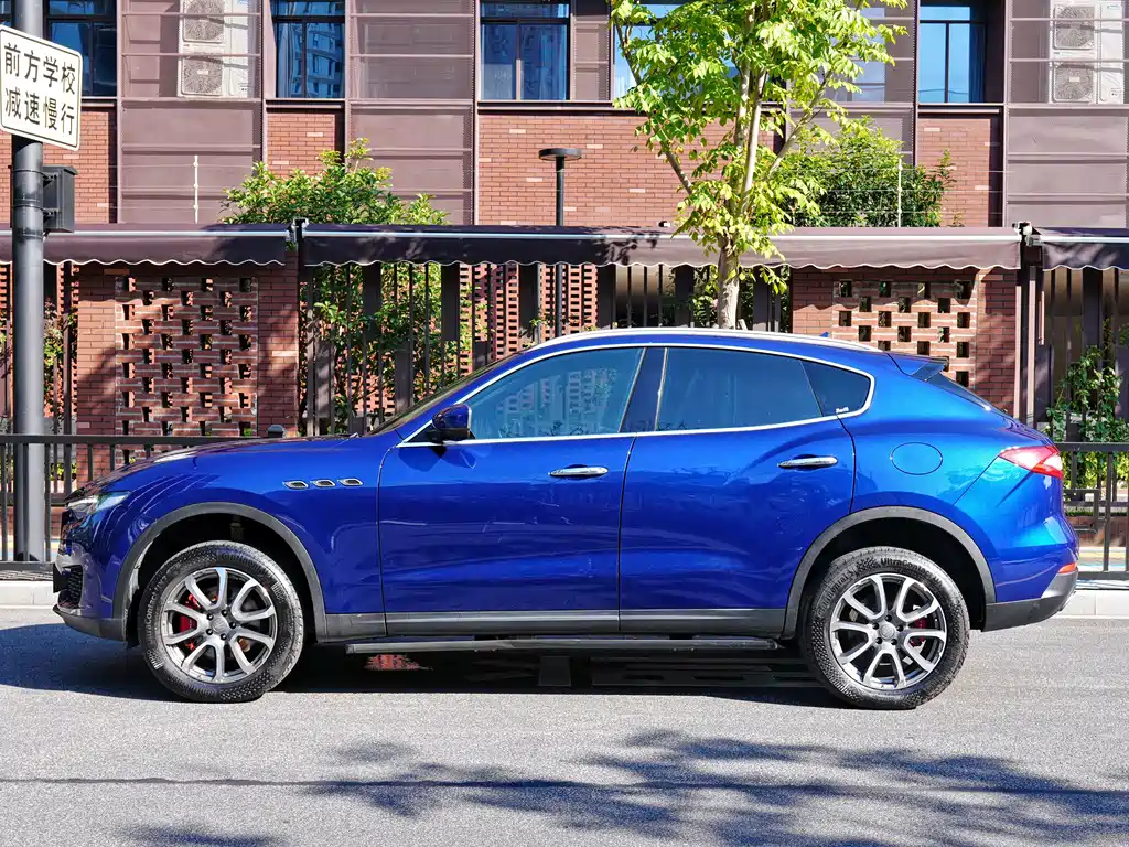 Maserati Levante — миниатюра 3