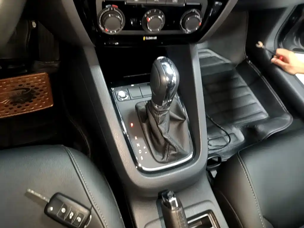 Volkswagen Sagitar — миниатюра 14