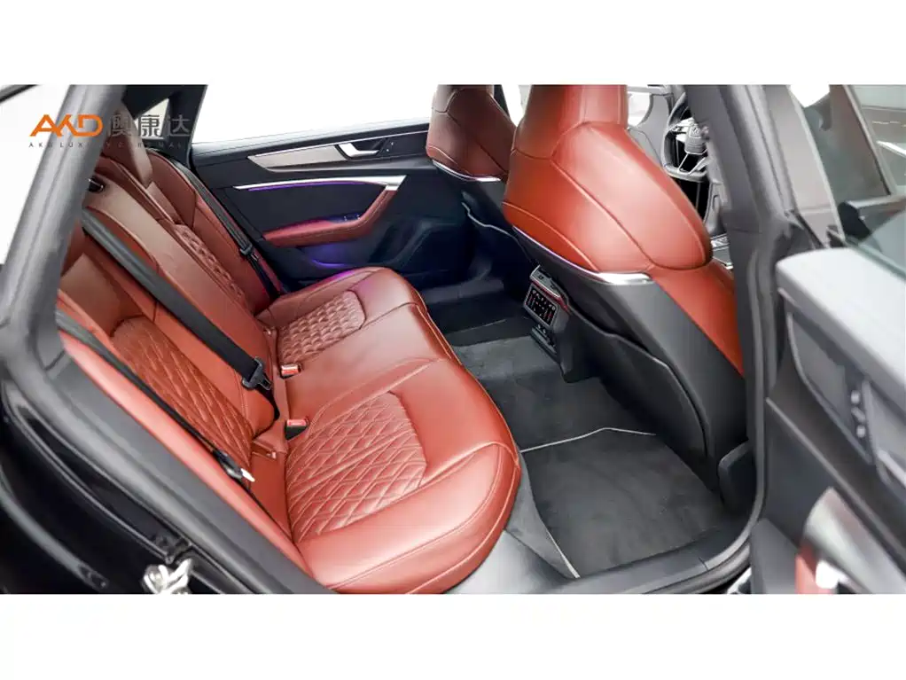 Audi A7L 2024 45 TFSI quattro S-line