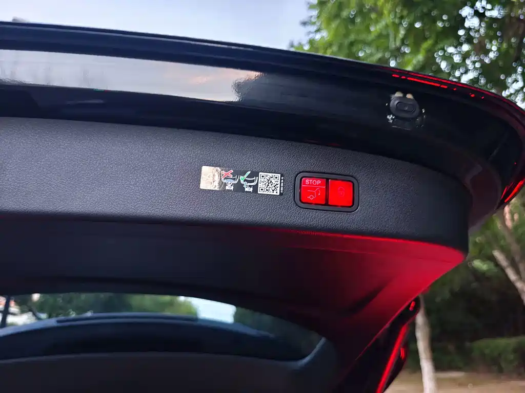 Mercedes-Benz GLC — миниатюра 22