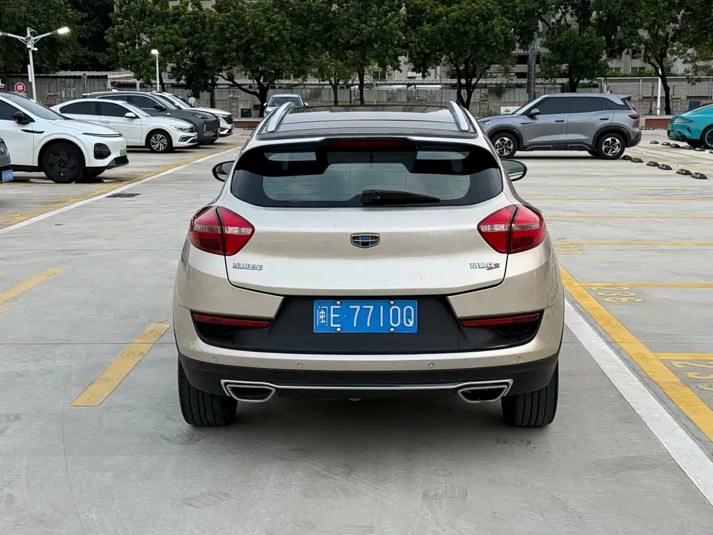 Geely Emgrand GS — миниатюра 5