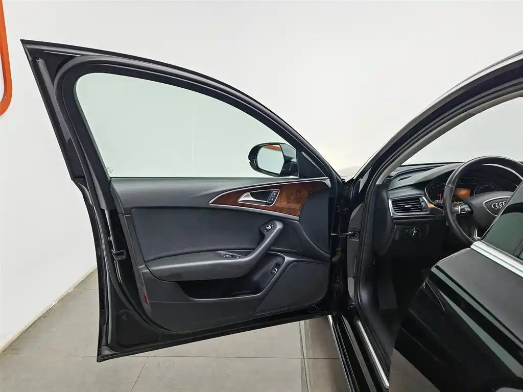 Audi A6L 2016 30 FSI Comfort