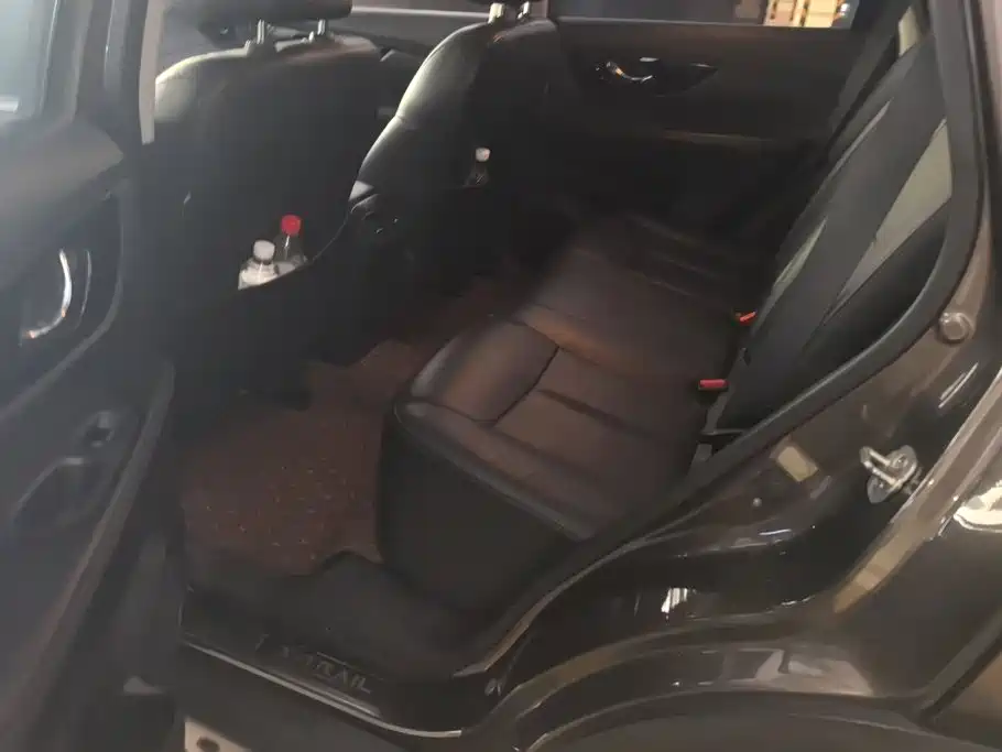 Nissan X-Trail — миниатюра 11