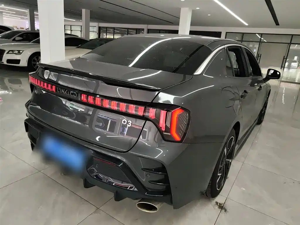 Lynk & Co 03 - фото 7