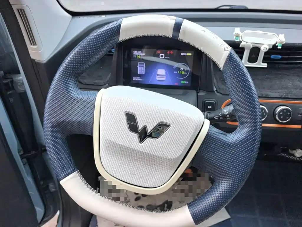 Wuling MINIEV — миниатюра 11