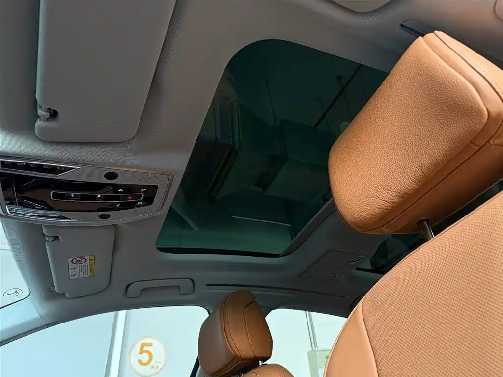 Audi A8 — миниатюра 9