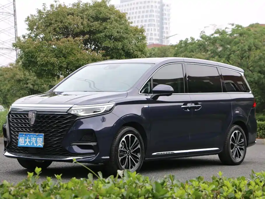 Купить Roewe iMAX8
