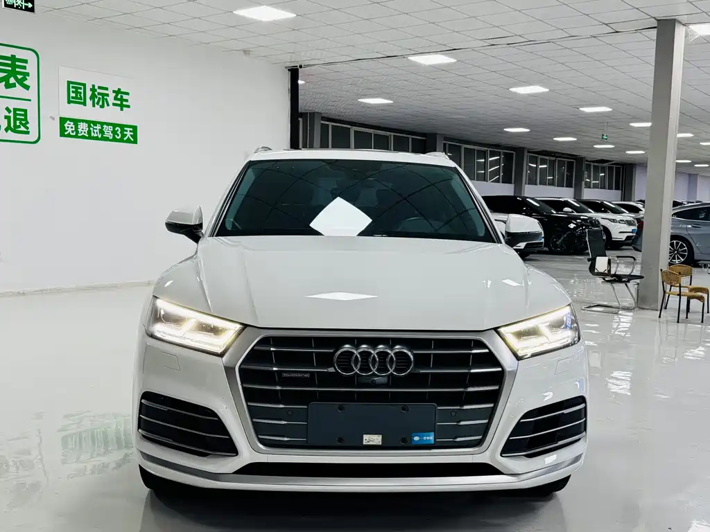 Audi Q5L — миниатюра 2