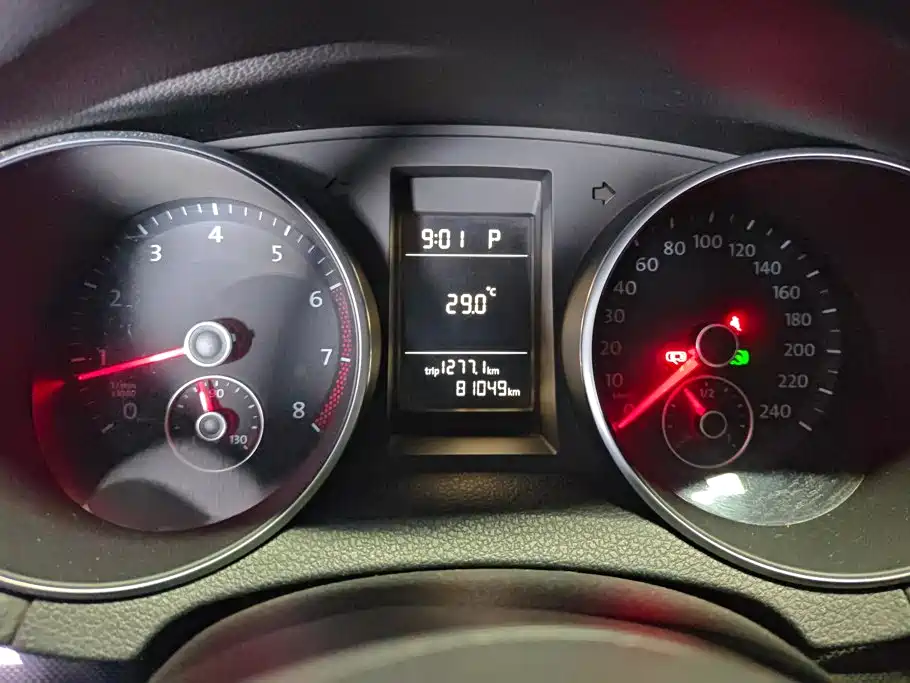 Volkswagen Golf — миниатюра 14