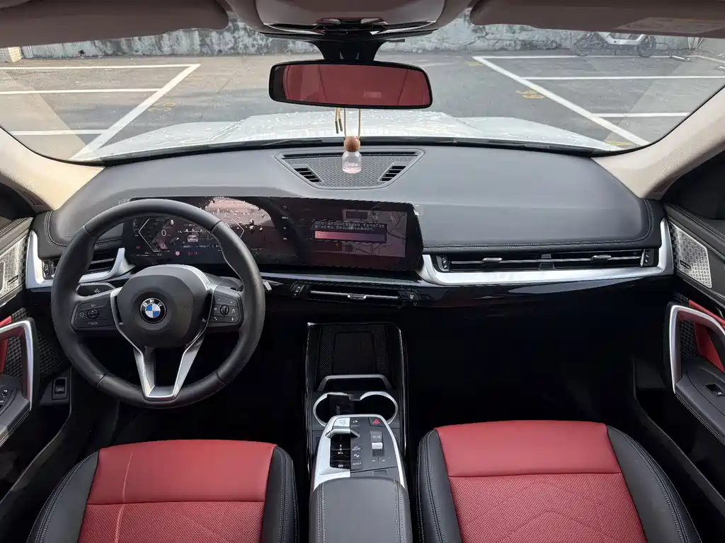 BMW X1 — миниатюра 10