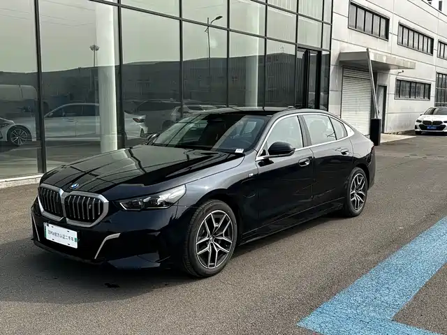 BMW I5 2025