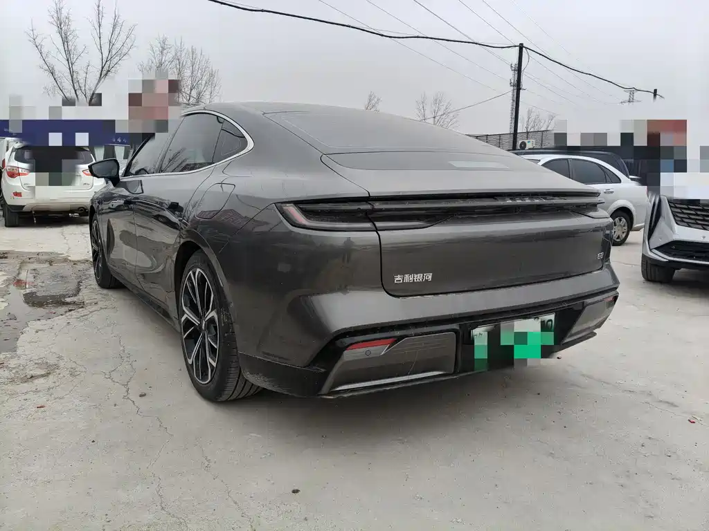 GEELY GALAXY GALAXY E8