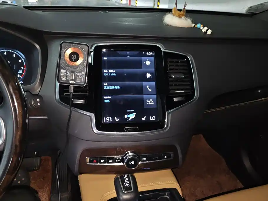 Volvo XC90 — миниатюра 13