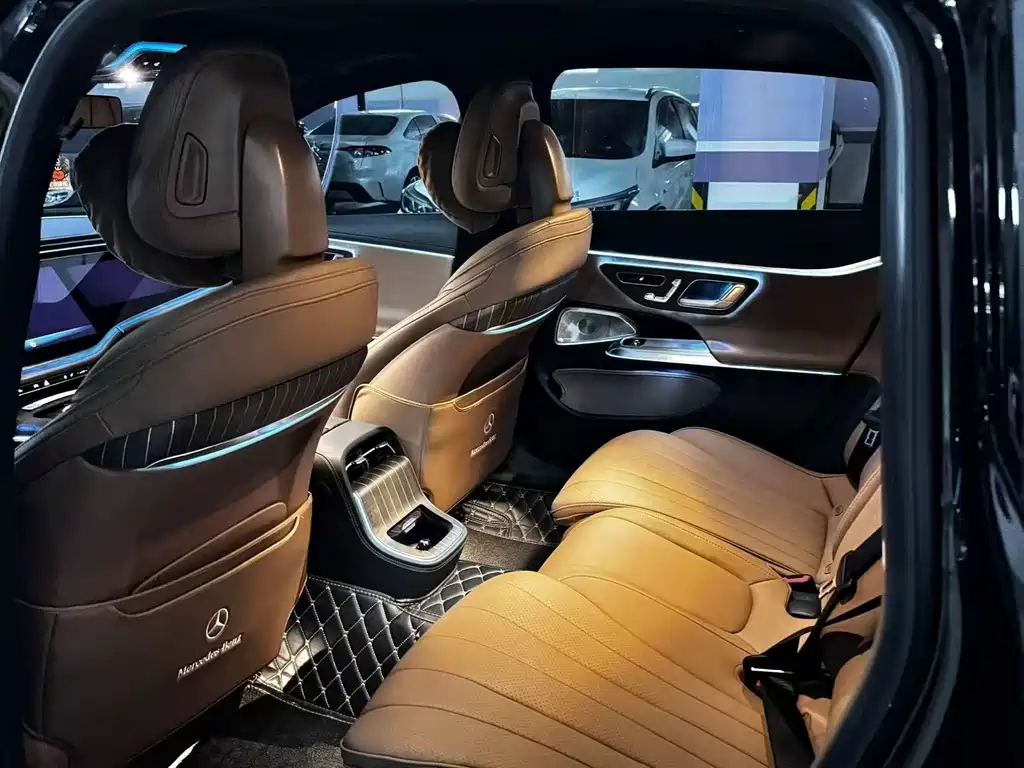 Mercedes-Benz E-Class — миниатюра 4