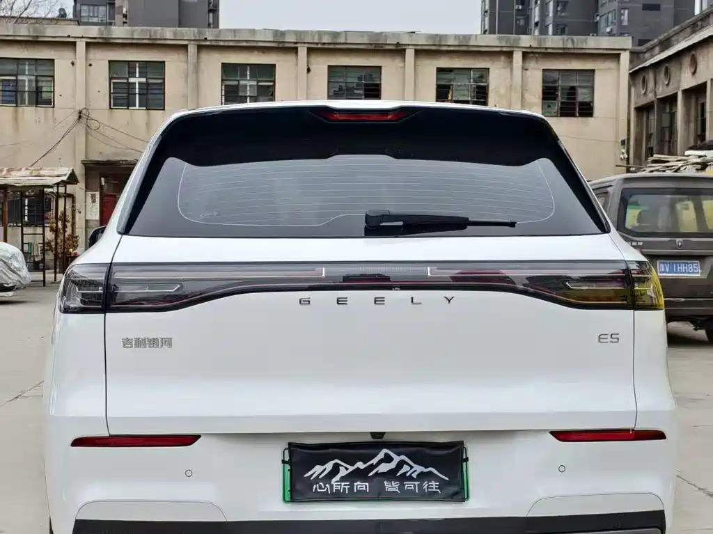 GEELY GALAXY GALAXY E5