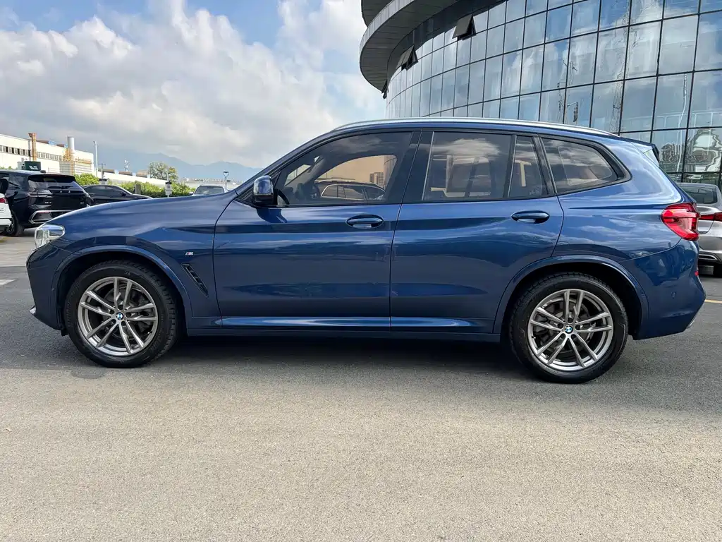BMW X3 — миниатюра 29
