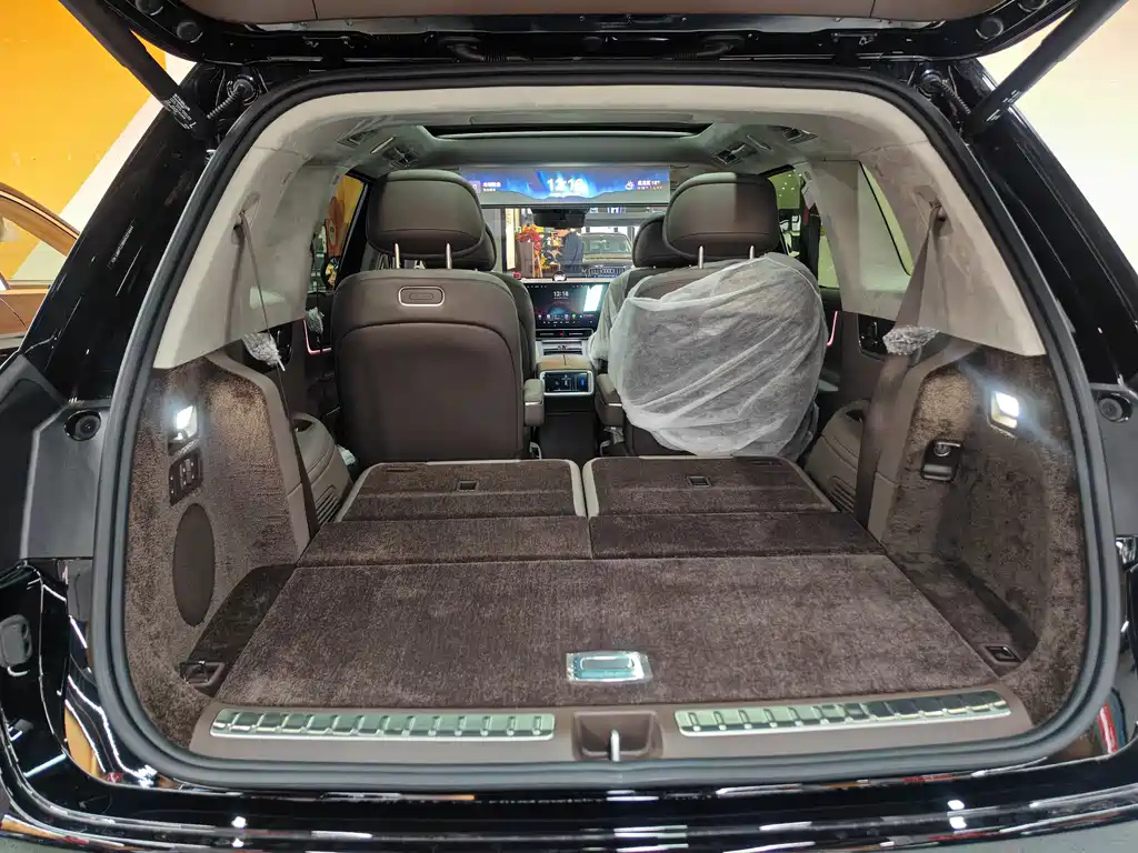 AITO ASK THE WORLD M9