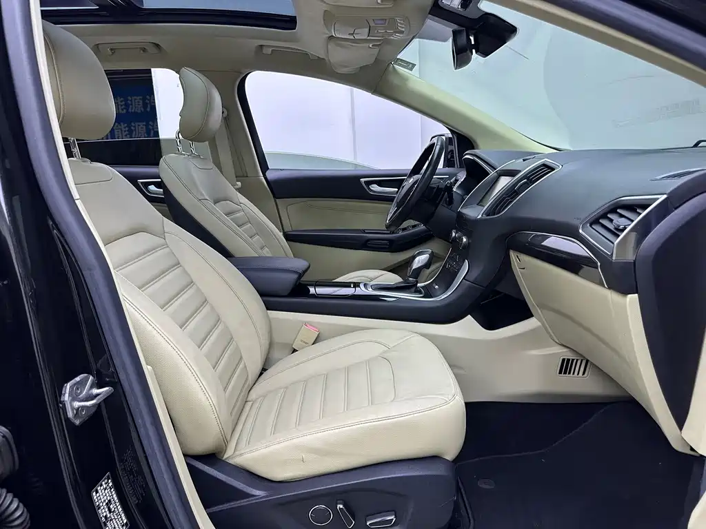 Ford Edge — миниатюра 12