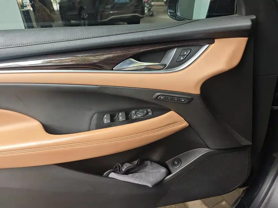 Buick LaCrosse — миниатюра 7