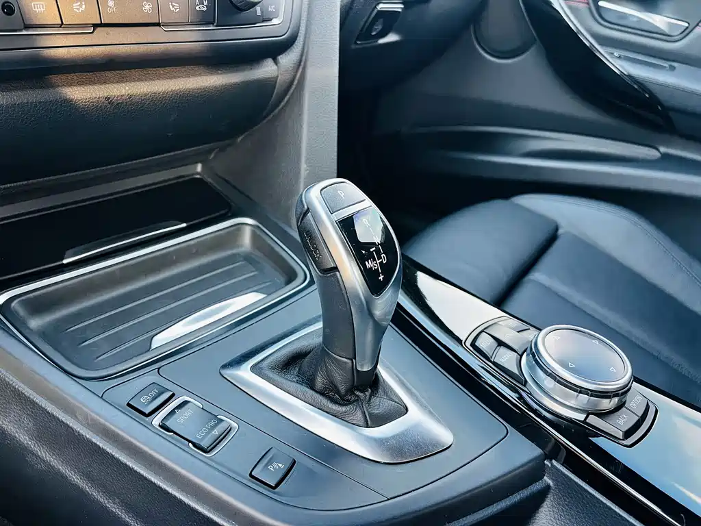 BMW 3 Series — миниатюра 5