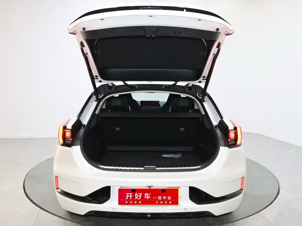 ZEEKR EXTREME KRYPTON 001