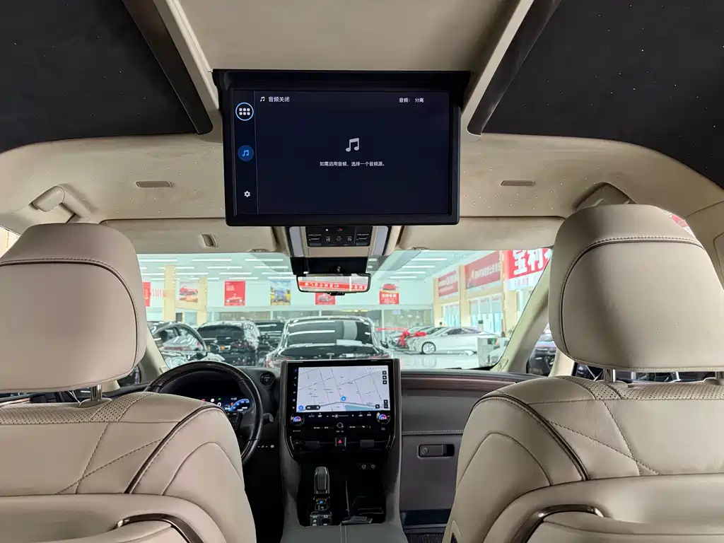 Toyota Vellfire — миниатюра 12