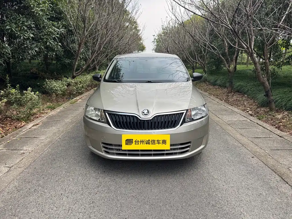 Skoda Rapid — миниатюра 2