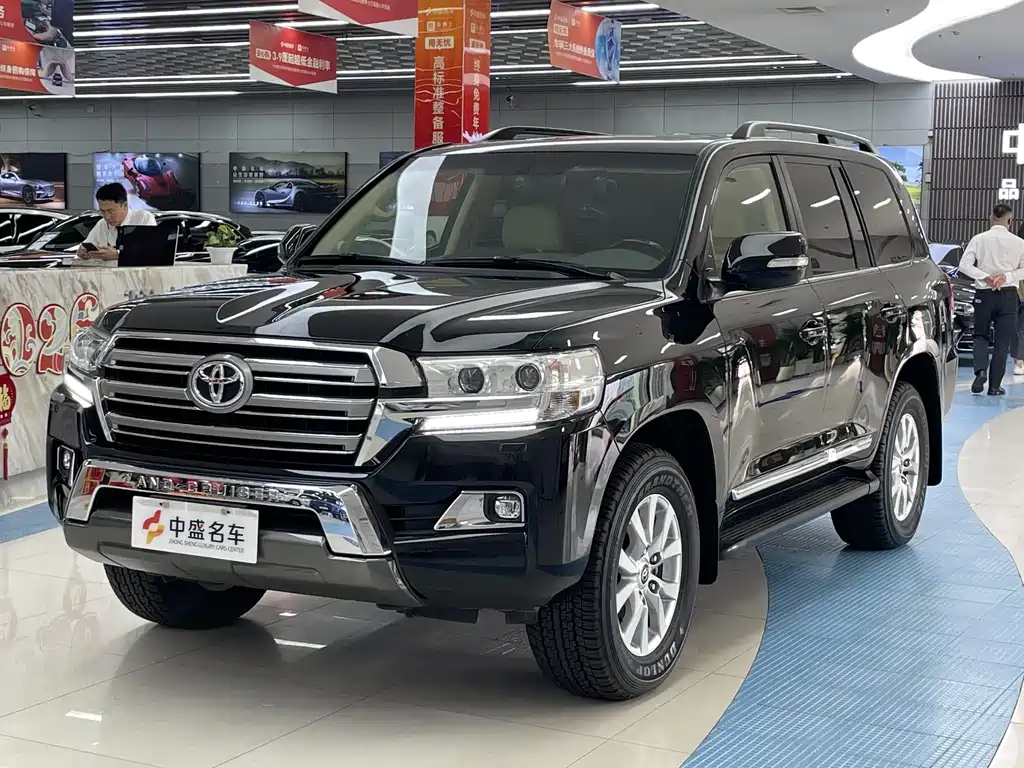 Купить Toyota Land Cruiser