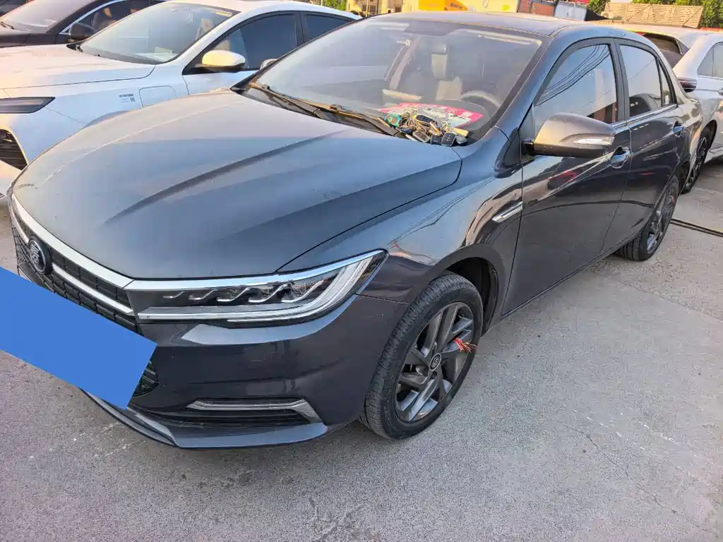 BYD Qin NEV