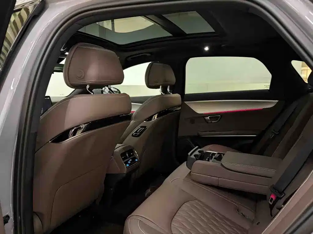 BYD Han 2025 DM-i 125KM Smart Drive