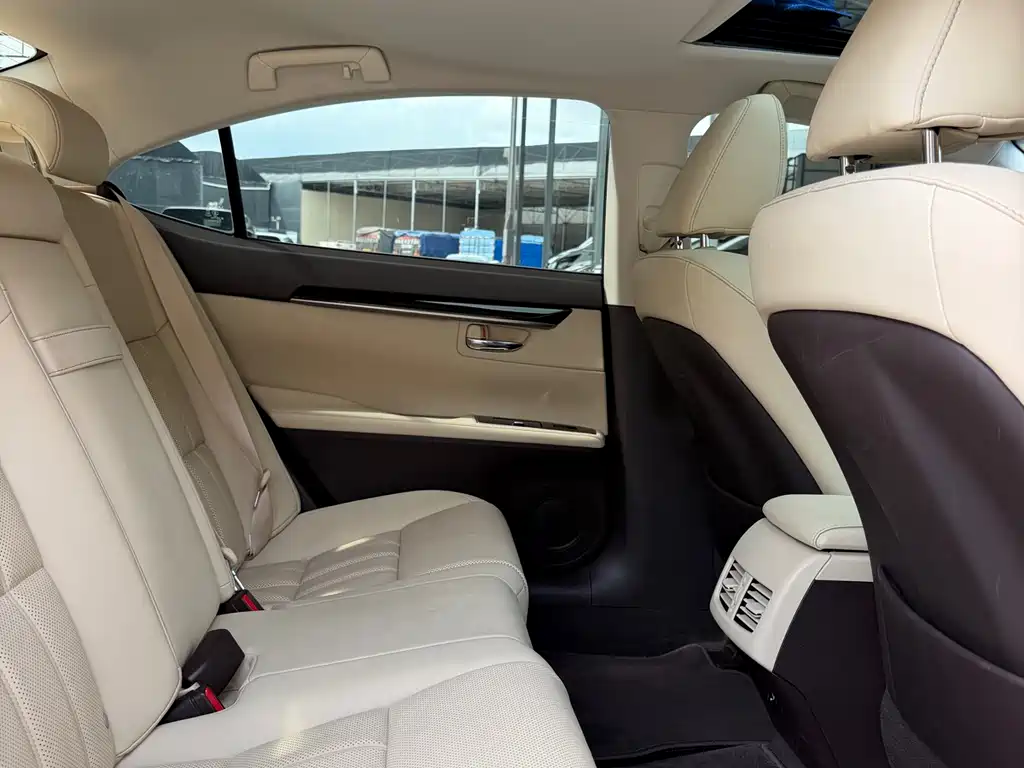 Lexus ES 2015 200 Elite