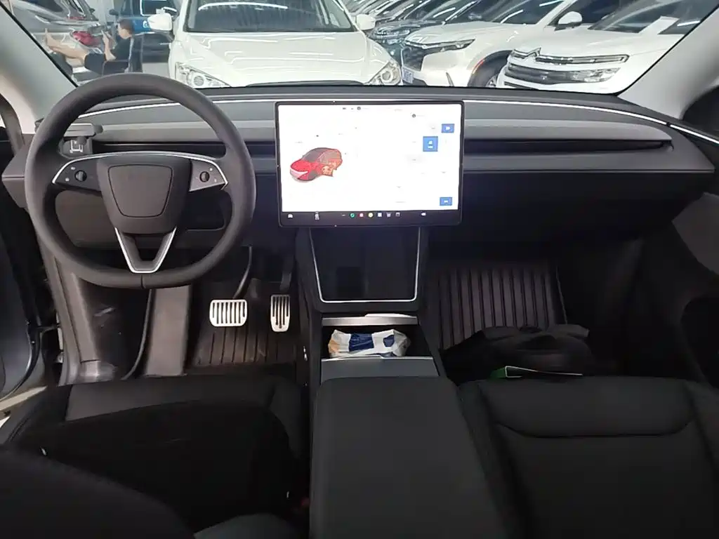 Tesla Model Y — фотографии объявления, Фото 11