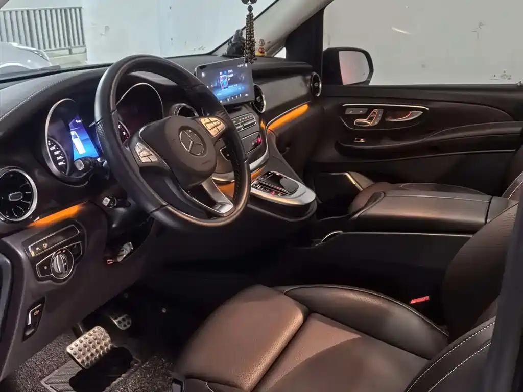 Mercedes-Benz V-Class V 2022 V 260 L Luxury