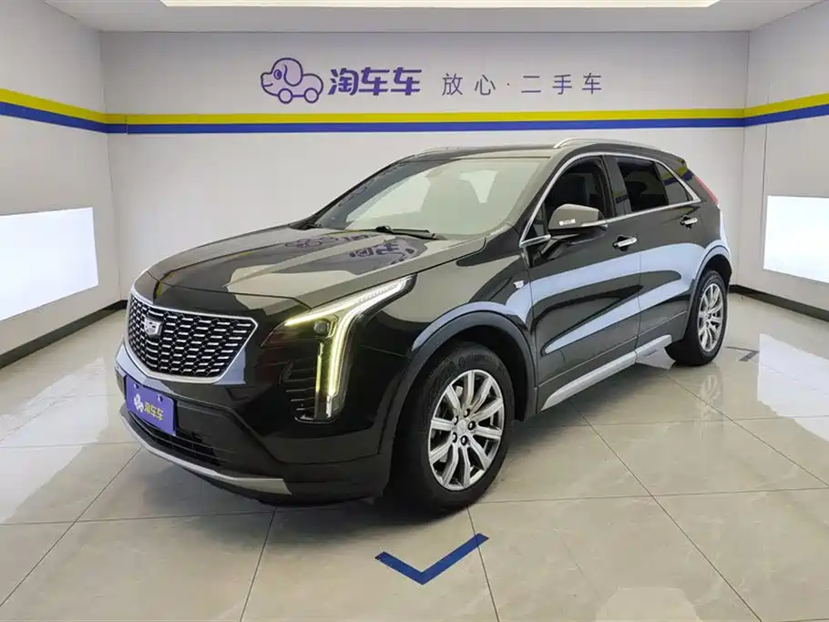CADILLAC XT4