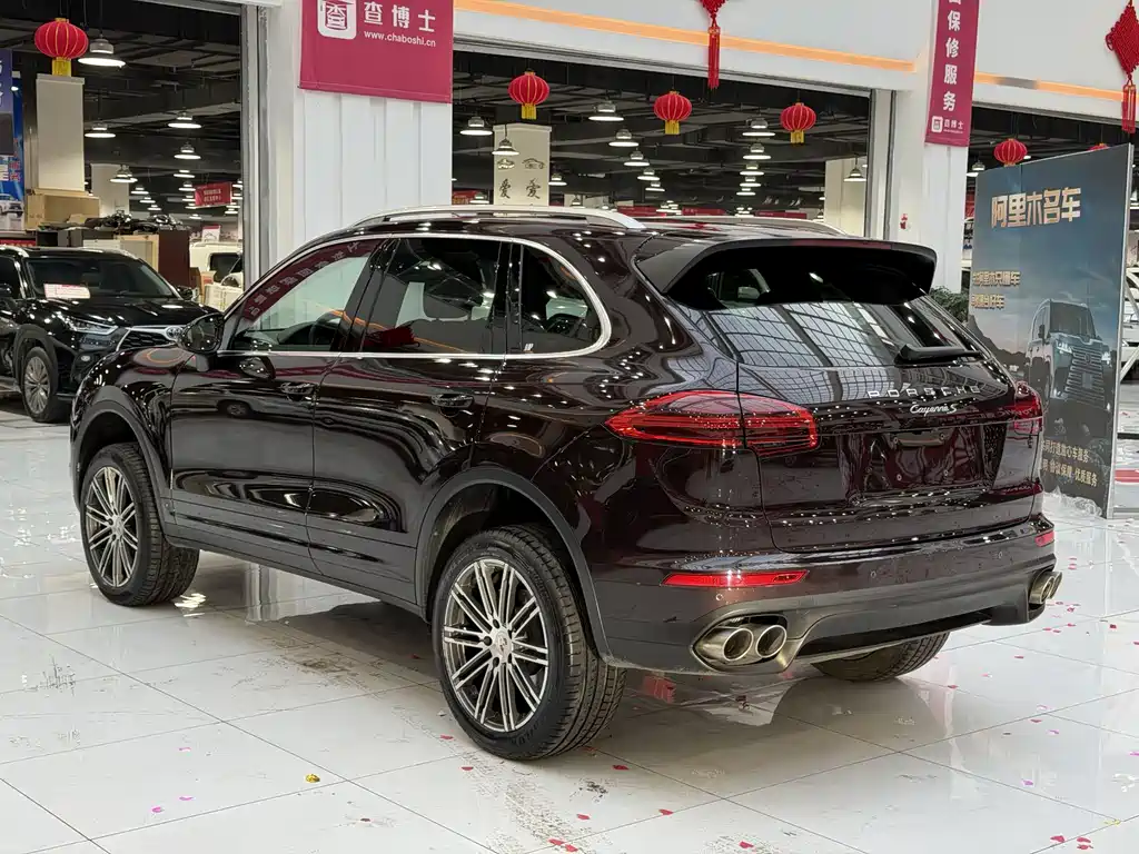 PORSCHE CAYENNE
