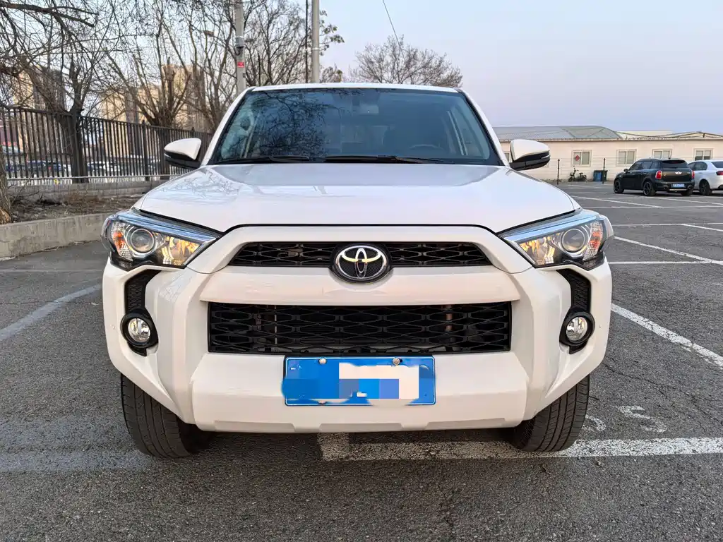 Toyota 4Runner 2019 4.0L AT