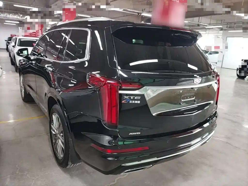 Cadillac XT6 2022 2.0T мест Luxury