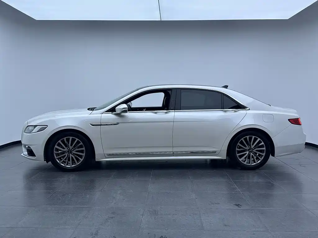 Lincoln Continental 2019 2.0T VI