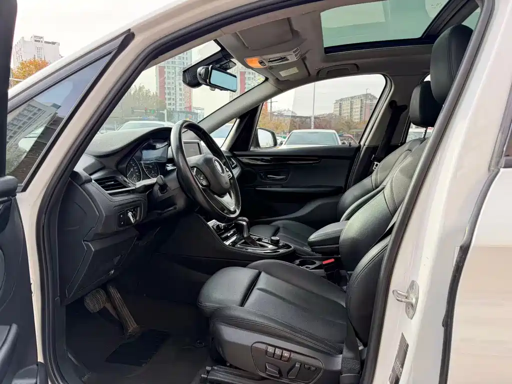 BMW 2 SERIES STATION WAGON