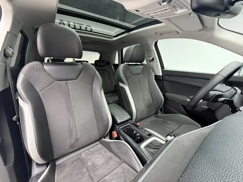 Audi Q3 — фотографии объявления, Фото 12