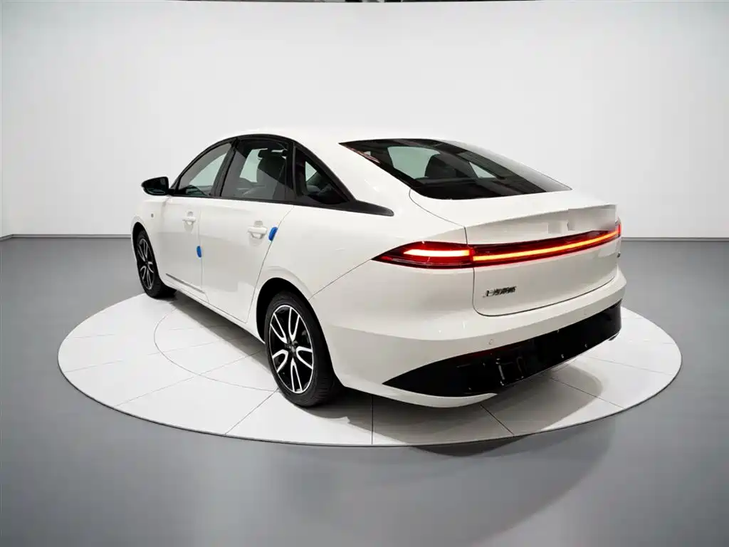 Roewe D6 2025 450km Premium