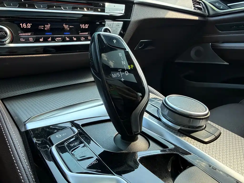 BMW 6 Series GT — миниатюра 12