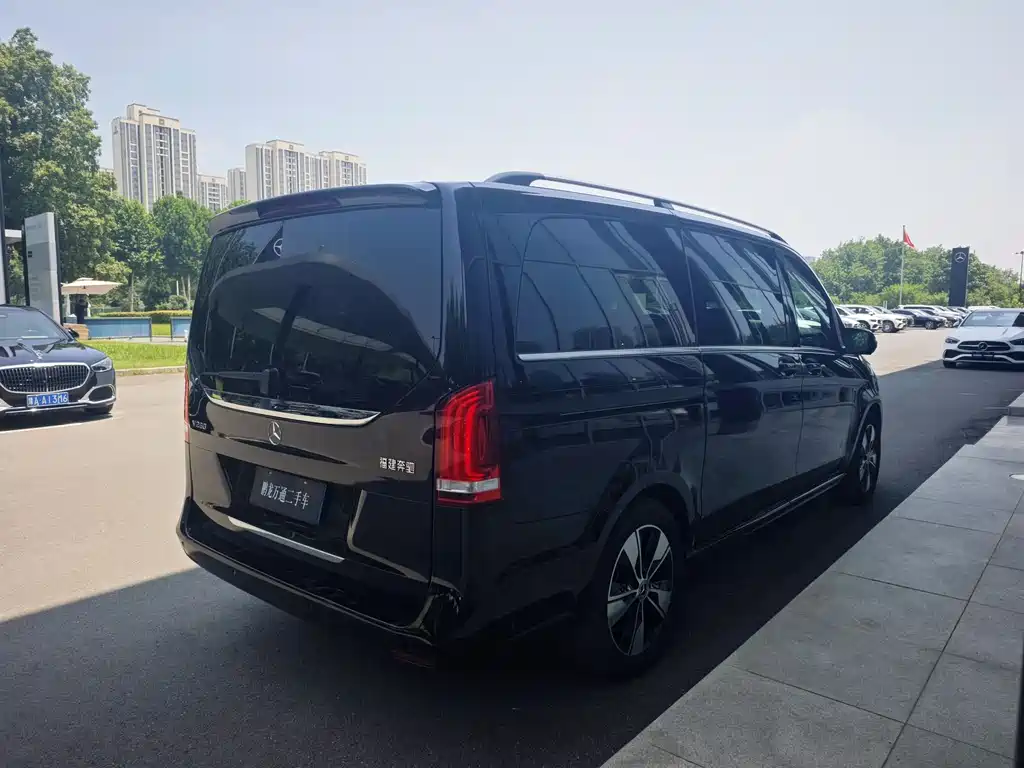 Mercedes-Benz V-Class V 2022 V 260 Luxury