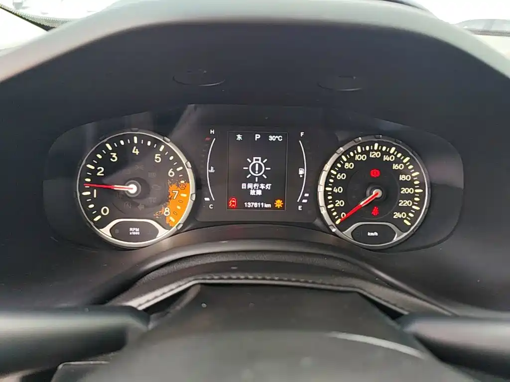 Jeep Renegade — миниатюра 12