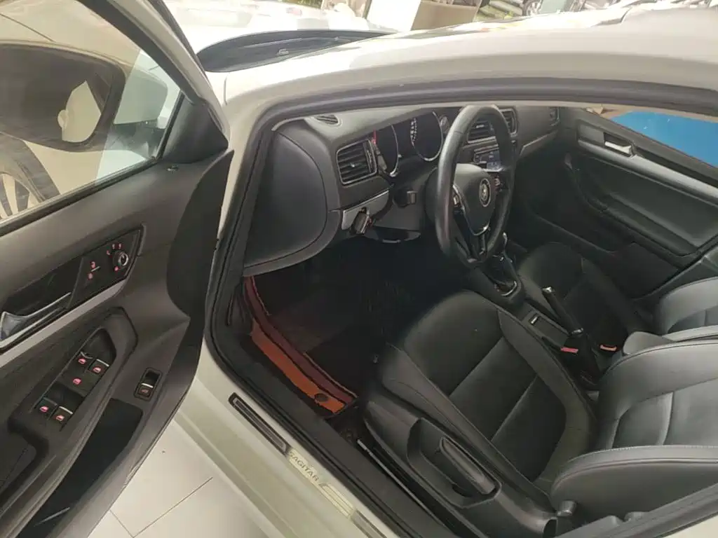 Volkswagen Sagitar — миниатюра 16