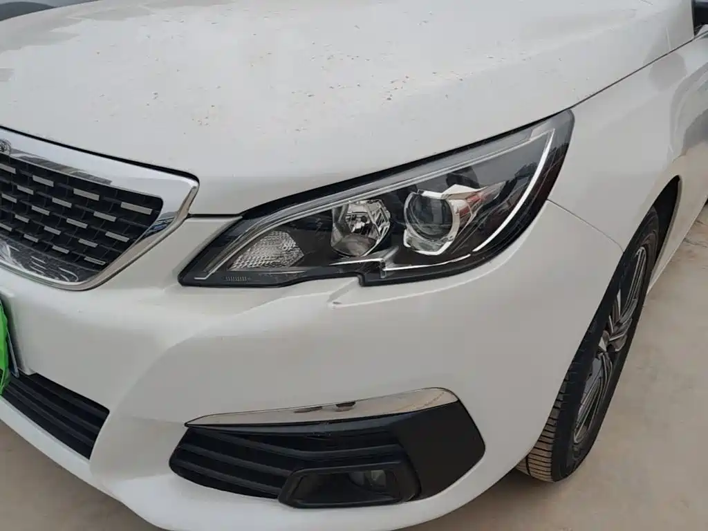 Peugeot 308 — миниатюра 24