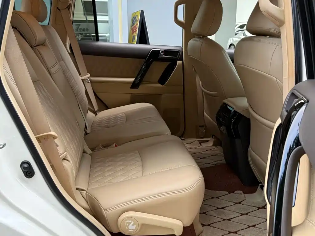 Toyota Prado (Import) — миниатюра 6